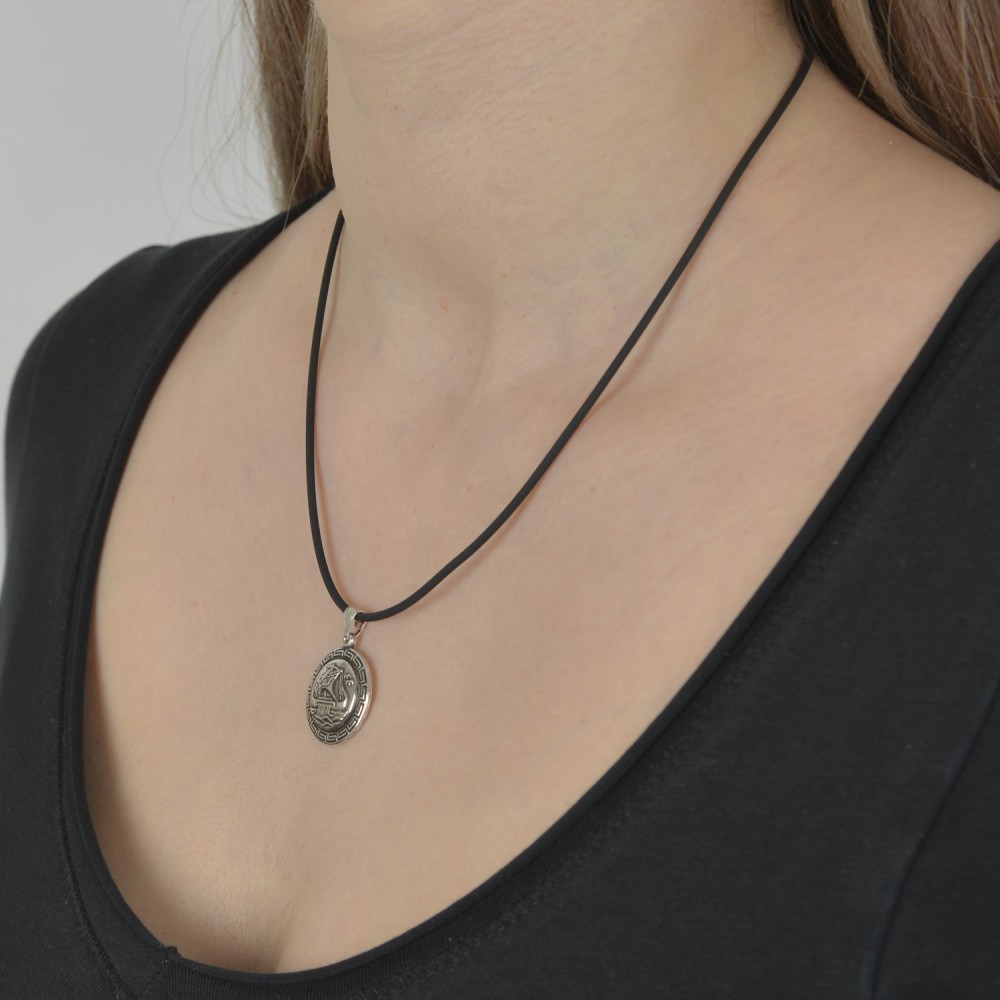 Μενταγιόν κερκυραϊκό πλοίο. Οξειδωμένο ασήμι 925.