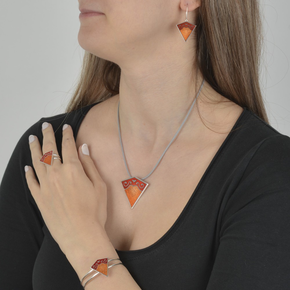 Μενταγιόν τρίγωνο, Ασήμι 925, Πορτοκαλί και κόκκινο σμάλτο